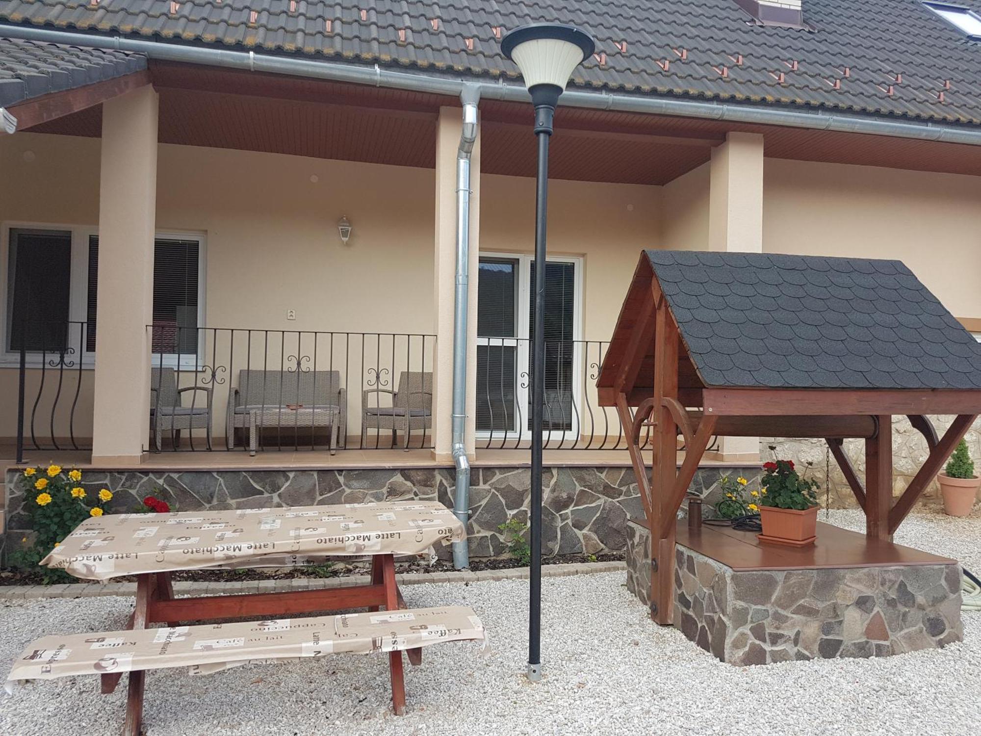 Penzion Bernath Rožňava Exteriör bild