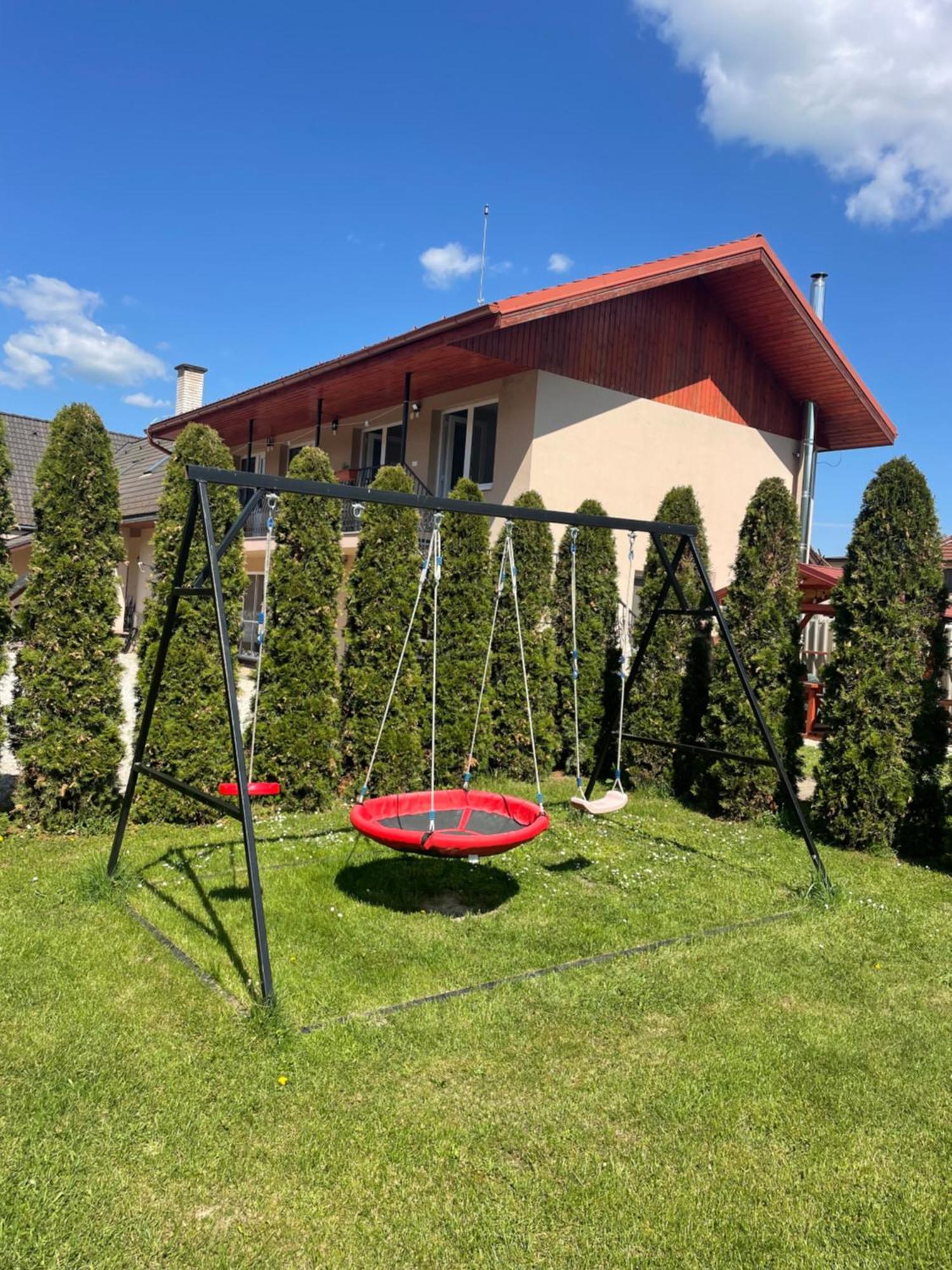 Penzion Bernath Rožňava Exteriör bild