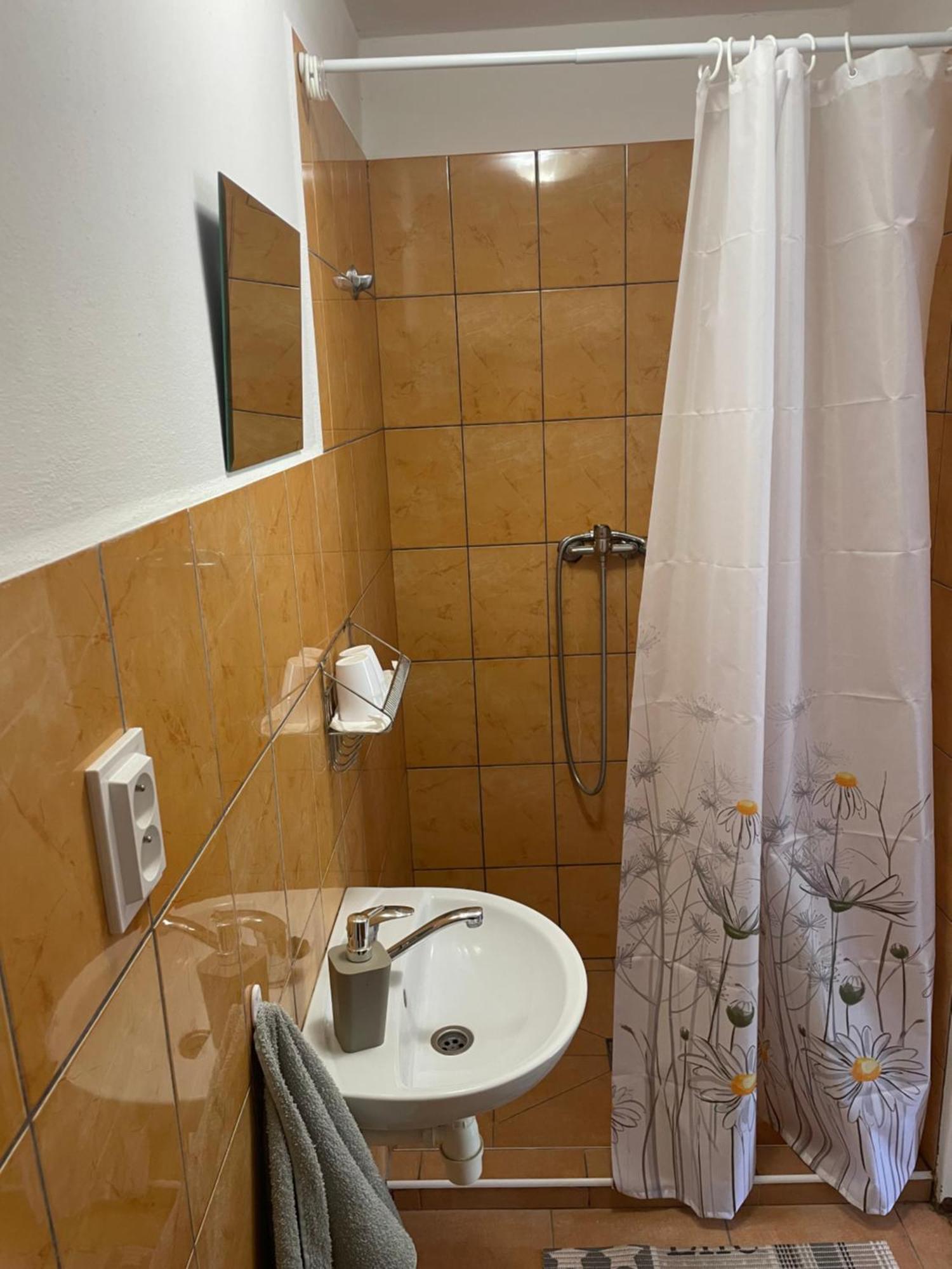 Penzion Bernath Rožňava Exteriör bild